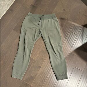 Lululemon city sweat jogger size large color green